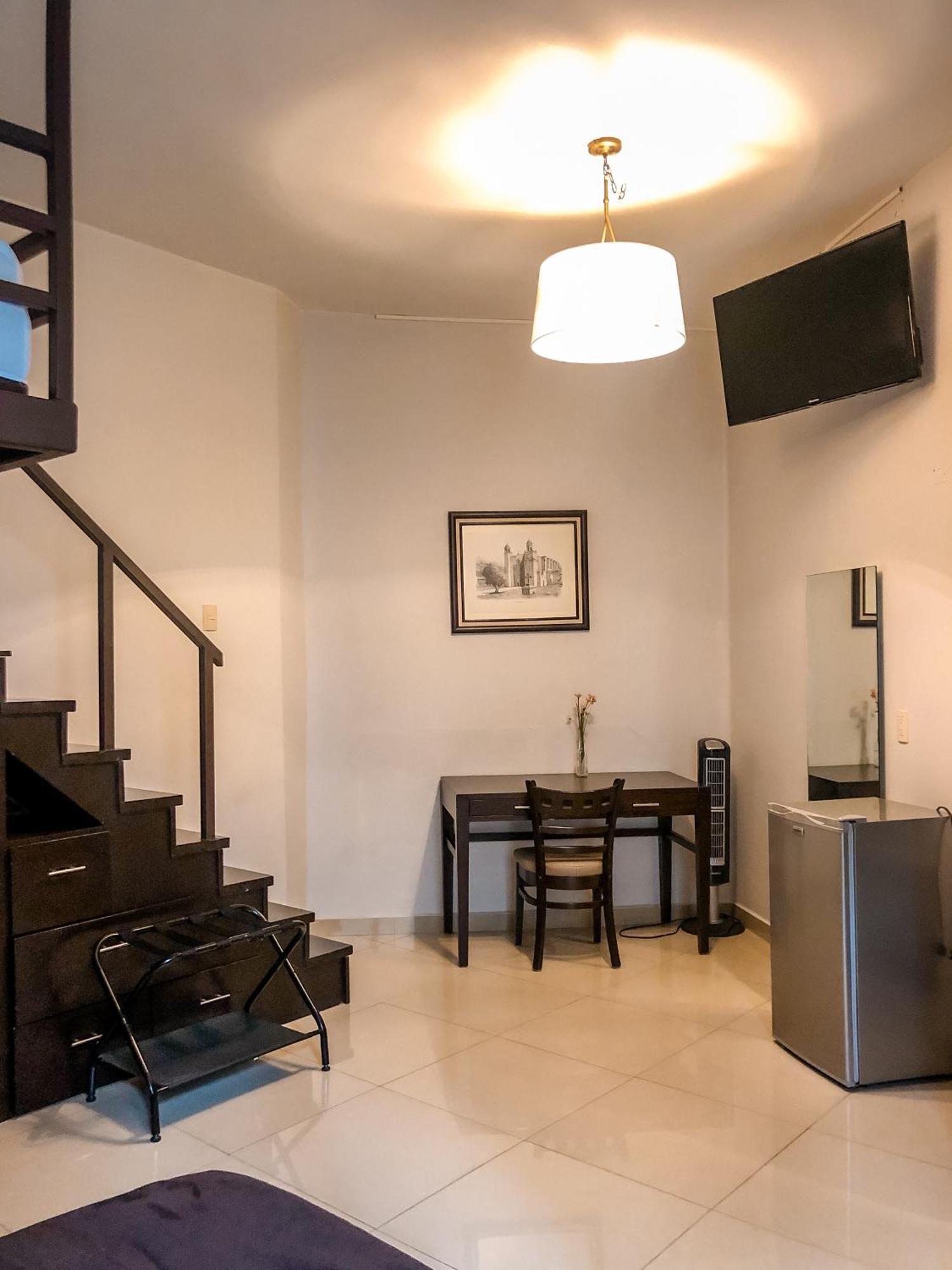 Suites Hamburgo 멕시코 시 외부 사진